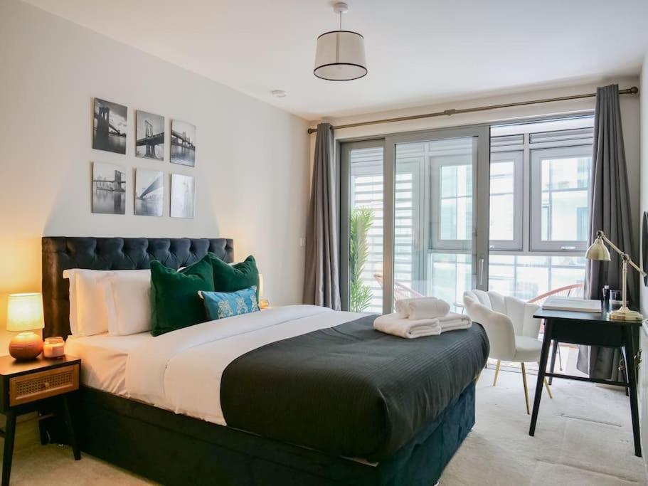 Apartament Stylish Urban Sanctuary With Parking Londyn Zewnętrze zdjęcie