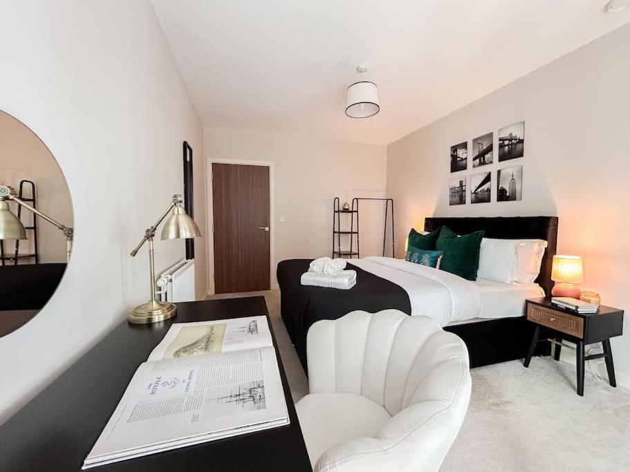 Apartament Stylish Urban Sanctuary With Parking Londyn Zewnętrze zdjęcie