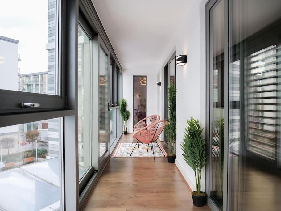 Apartament Stylish Urban Sanctuary With Parking Londyn Zewnętrze zdjęcie