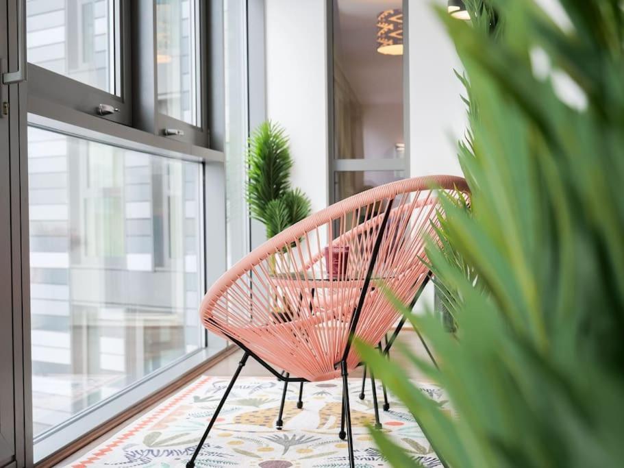 Apartament Stylish Urban Sanctuary With Parking Londyn Zewnętrze zdjęcie
