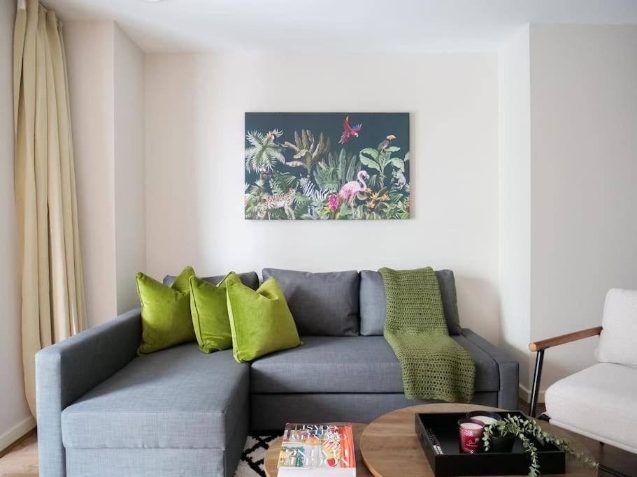 Apartament Stylish Urban Sanctuary With Parking Londyn Zewnętrze zdjęcie