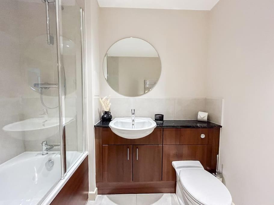 Apartament Stylish Urban Sanctuary With Parking Londyn Zewnętrze zdjęcie